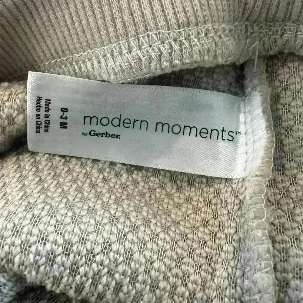 Modern Moments Boy’s Size 0-3 Months‎ Beige Soft Fleece 2Pc Outfit